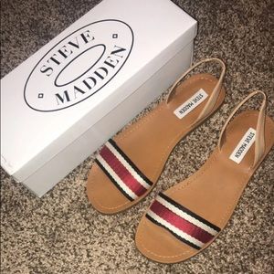 Women’s Steve Madden Size 9 NEW